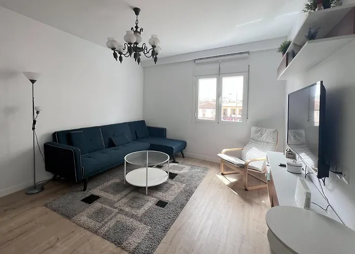 Suri Modernos Y Nuevos Centro De דירה