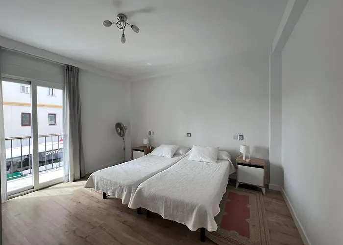 Suri Modernos Y Nuevos Centro De * רונדה