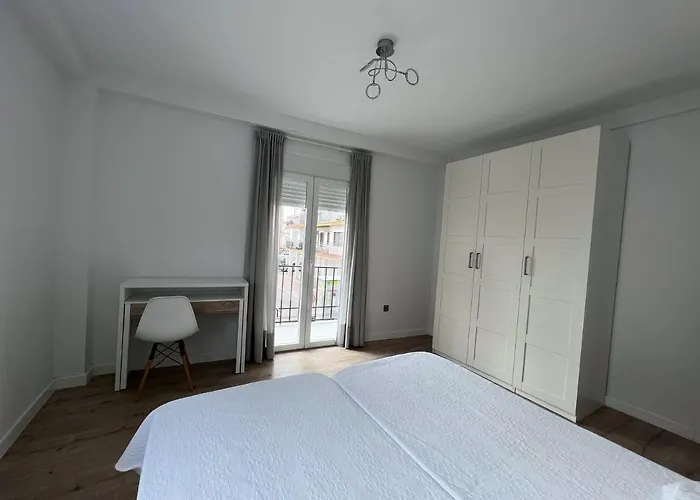 Suri Modernos Y Nuevos Centro De Apartamento Ronda