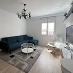 Suri Modernos Y Nuevos Centro De 公寓