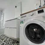 Suri Modernos Y Nuevos Centro De 公寓 *