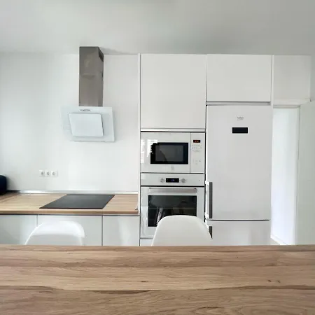 Suri Modernos Y Nuevos Centro De * רונדה